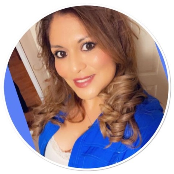 Meet your Posher, Mariana - Picture 1 of 1